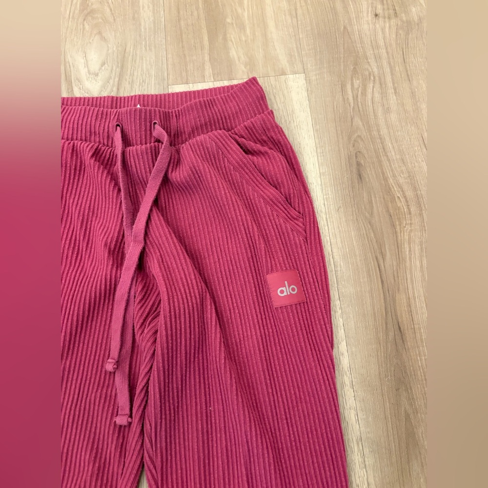ALO Yoga Ribbed Track Joggers in Pink - Picture 3 of 13